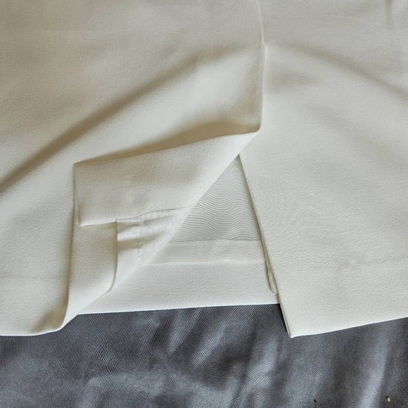 KASPER 🤍 white/cream SKIRT✨️🤍 boss lady look✨️🤍 - Picture 3 of 8